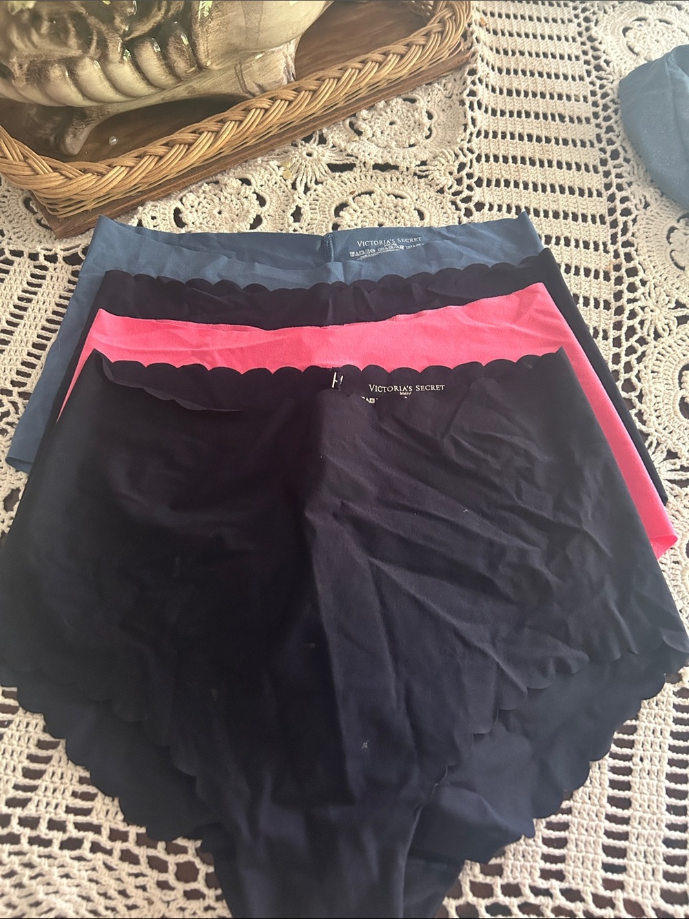 Victoria's Secret Women’s slip short high waisted brief . Bl. Blue . Navy . Pink - Picture 2 of 4
